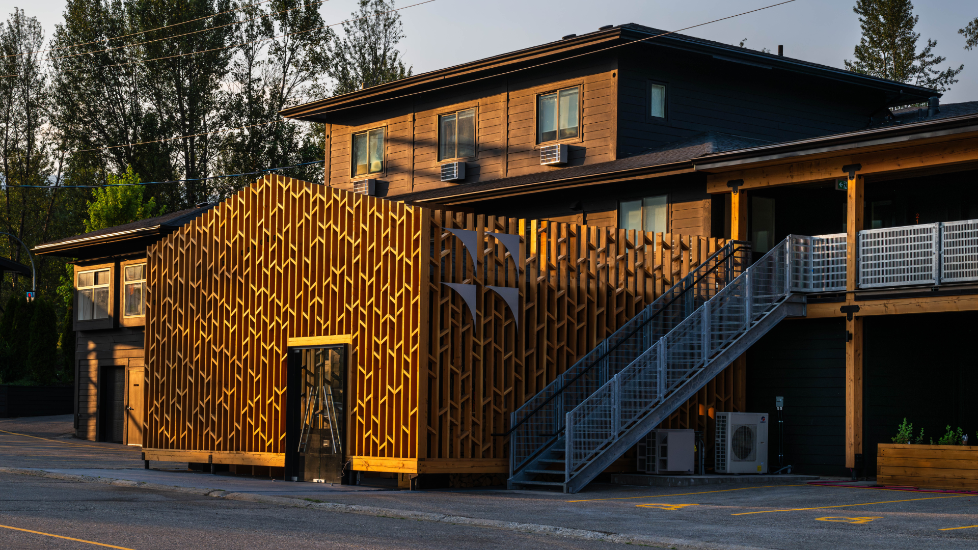 contact vrge revelstoke